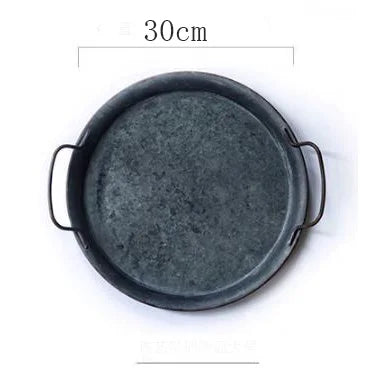 European Retro Metal Plate With Handle Handcrafted Round Wrought Vintage Storage Bread Tray Home Decoration Garden Restaurant