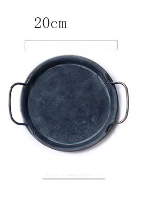 European Retro Metal Plate With Handle Handcrafted Round Wrought Vintage Storage Bread Tray Home Decoration Garden Restaurant